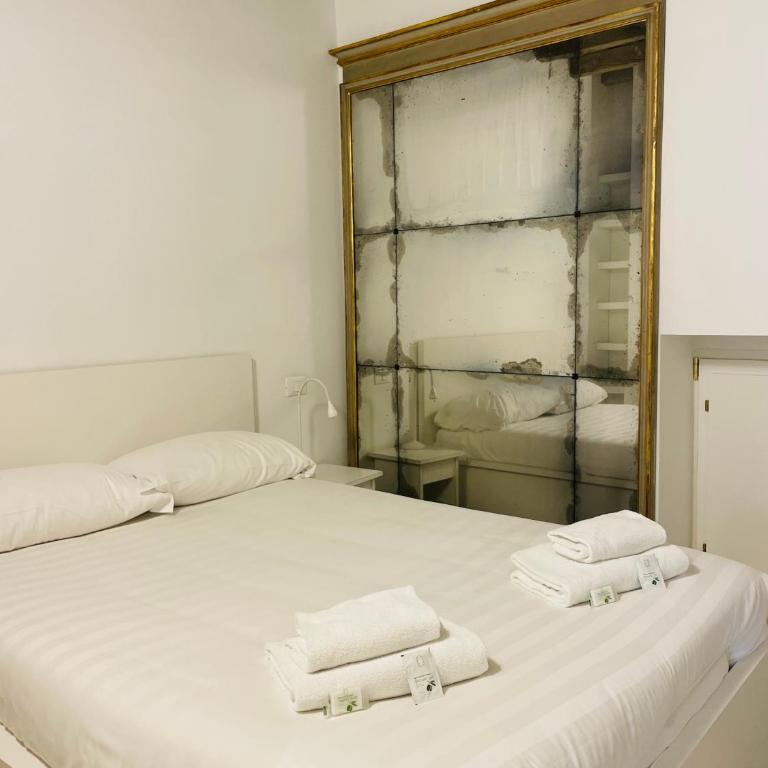Design e storia nel cuore di Torino AC and Lift - Two-Bedroom Apartment - 20