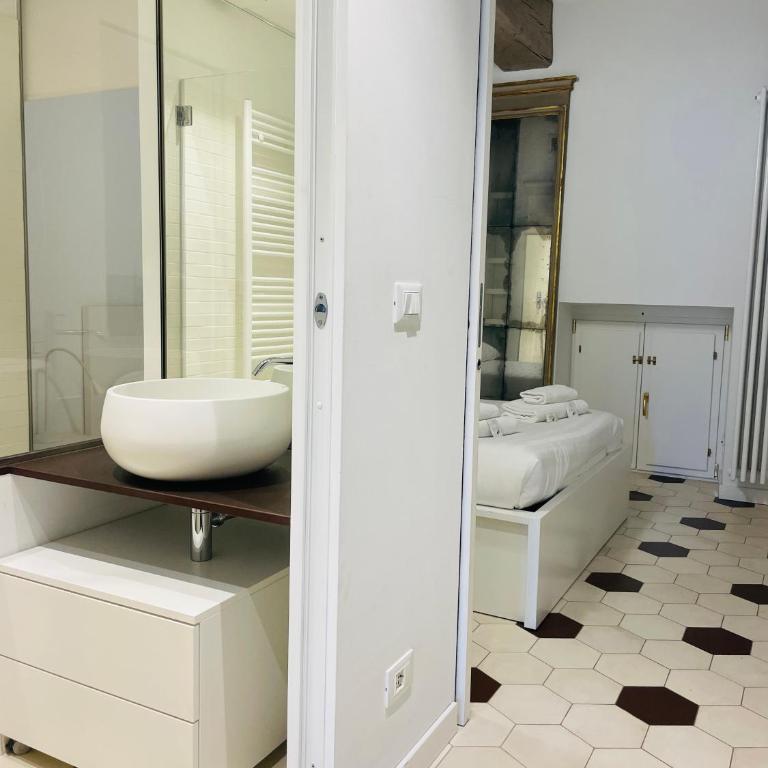 Design e storia nel cuore di Torino AC and Lift - Two-Bedroom Apartment - 21