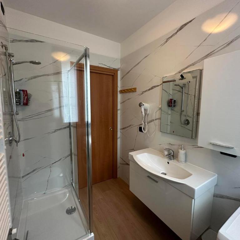 Like Heaven Argegno Pool & Lake View - Appartamento con 1 Camera da Letto - 16