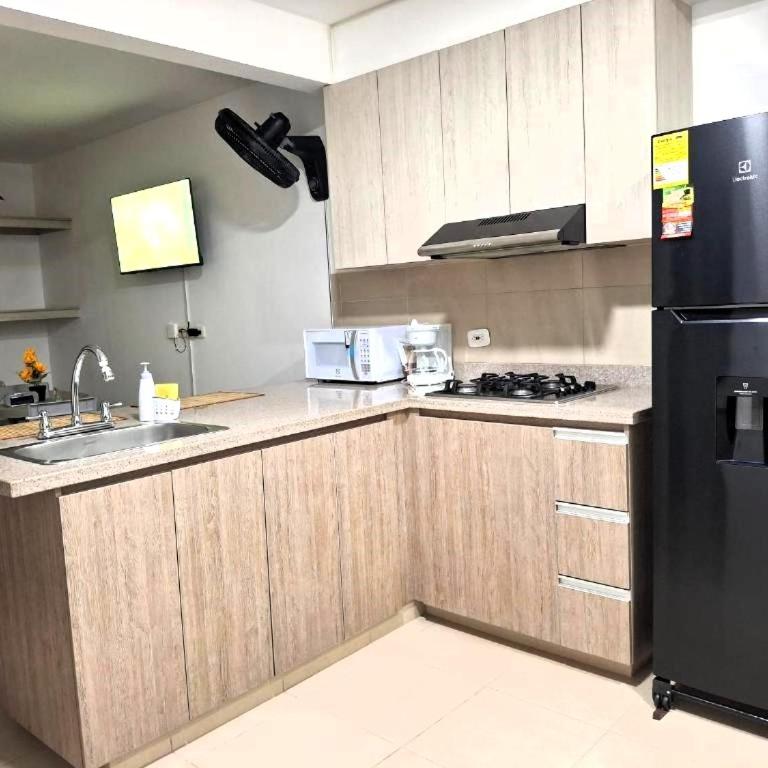 Moderno Apartamento con Aire Acondicionado - WIFI - Piscina - Aqualina Green - hasta 6 Huéspedes - Two-Bedroom Apartment - 24