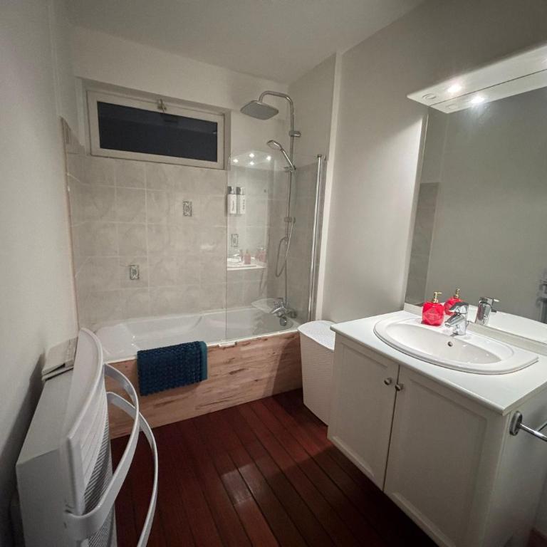 Le Duplex de la mairie - Appartement 2 Chambres - 18