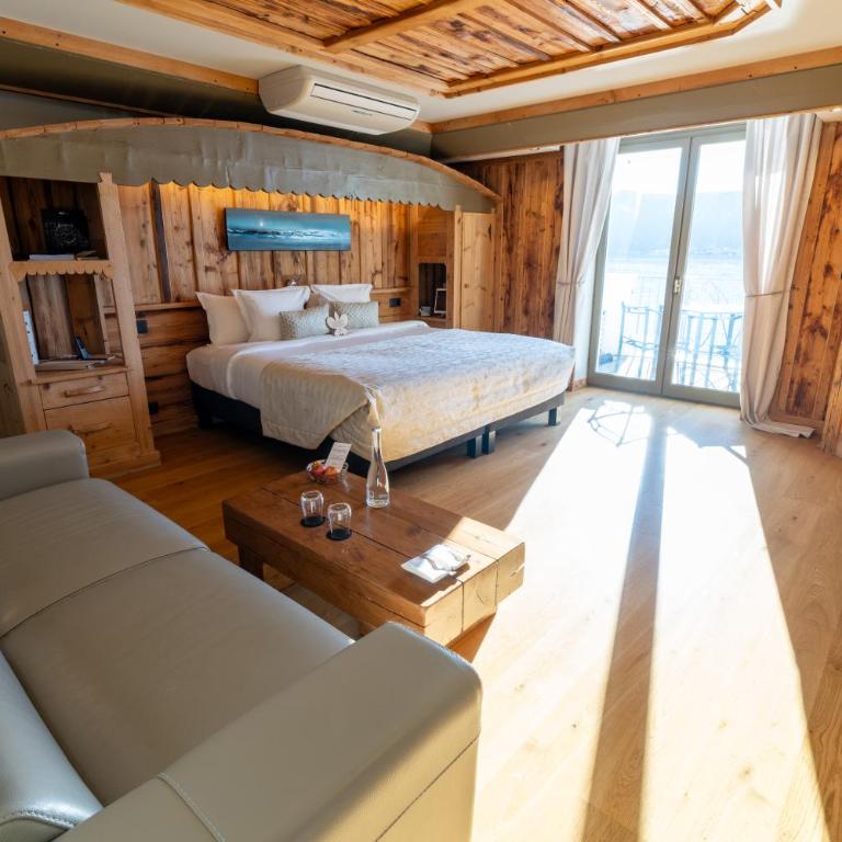 Hôtel La Maison Bleue par Yoann CONTE - Suite Junior - Vue sur Lac - 7
