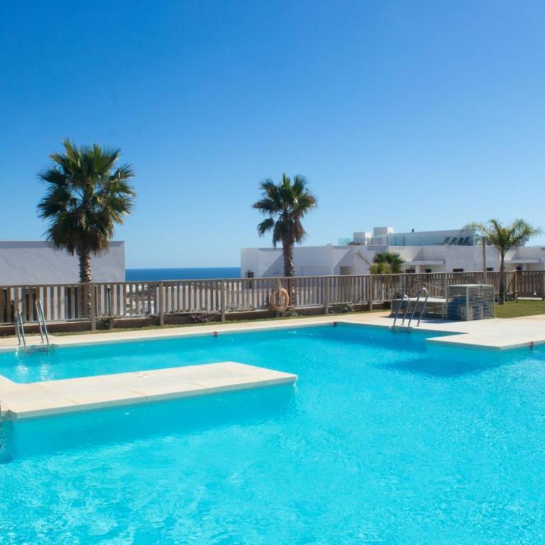 Modern 2 bedroom apt Casa Banderas in La Cala - Apartamento de 2 dormitorios con vistas - 2