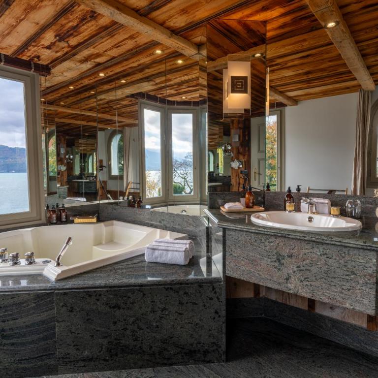 Hôtel La Maison Bleue par Yoann CONTE - Suite Junior - Vue sur Lac - 15