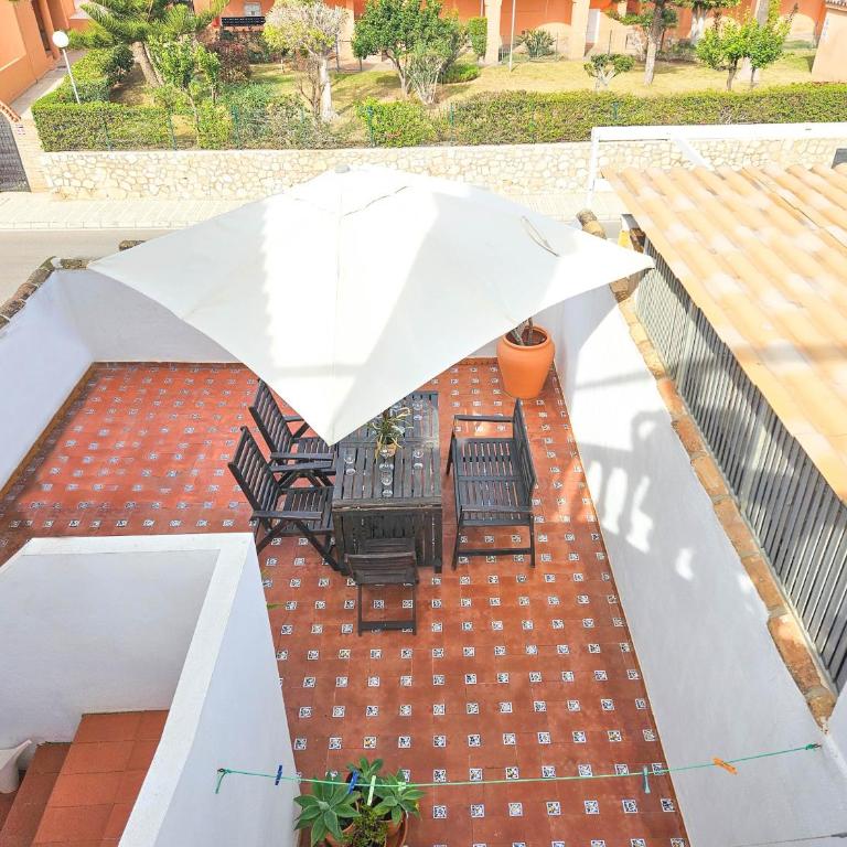 Penthouse Apt, La Cala de Mijas Close to the Beach - Three-Bedroom Apartment with Balcony - 18
