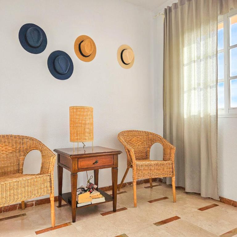 Penthouse Apt, La Cala de Mijas Close to the Beach - Three-Bedroom Apartment with Balcony - 25