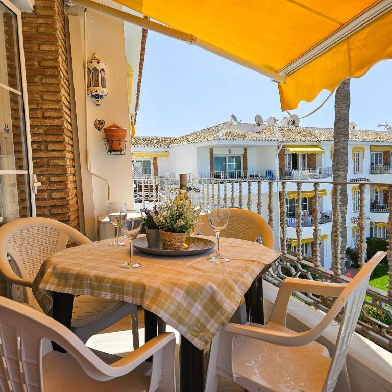 2 bedroom apt in La Cala de Mijas 100m from Beach - Apartamento de 2 dormitorios - 30