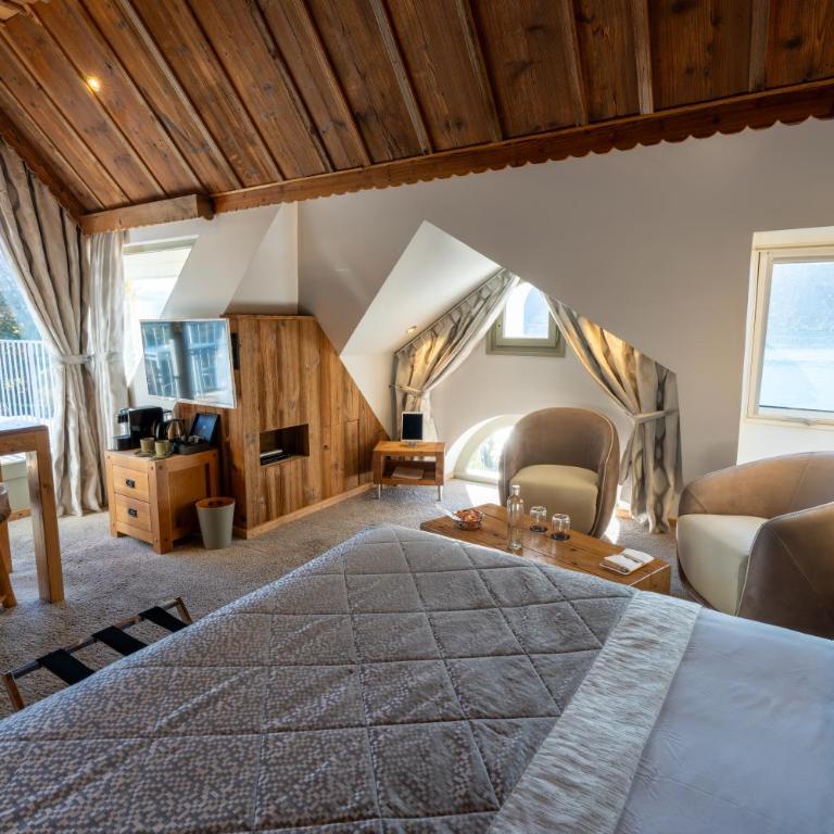 Hôtel La Maison Bleue par Yoann CONTE - Chambre Double Supérieure - Vue sur Lac - 4