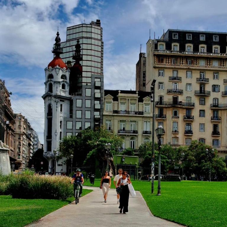 Torre Esmeralda 740 - Apartamento de 1 dormitorio - 92