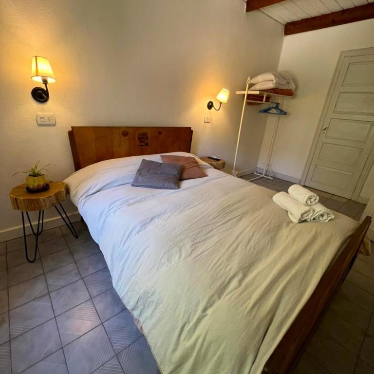 Departamento Céntrico 3 - One-Bedroom Apartment with Garden View - 5