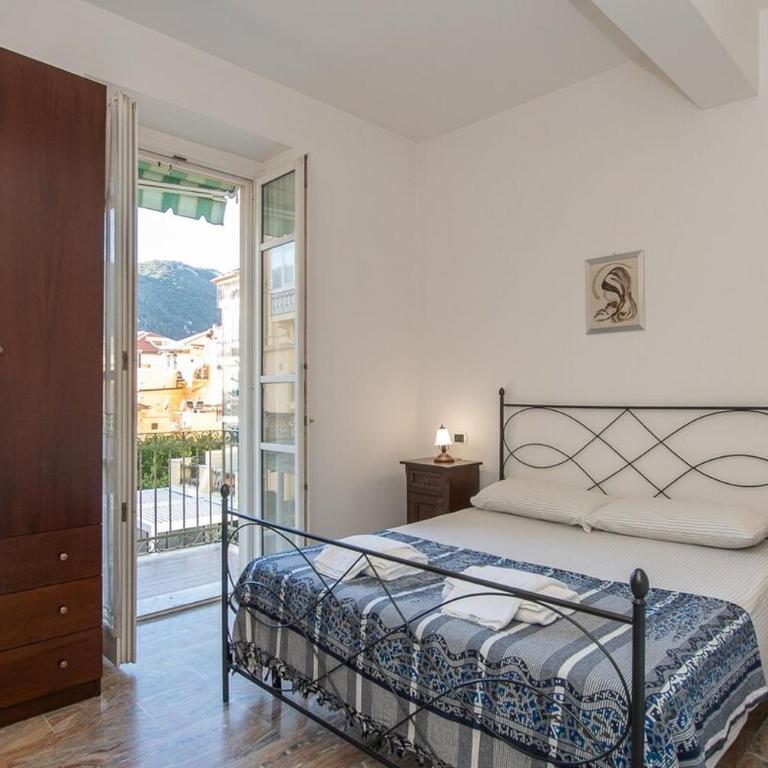 Lungomare di Finale Ligure con WiFi e AC - Appartamento con 1 Camera da Letto - 3
