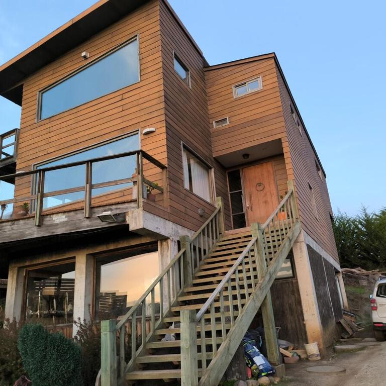 Espectacular casa en el corazon de punta de lobos - Three-Bedroom House - 8