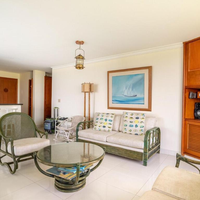Spectacular oceanfront apartment with private beach - Room #1586909101 - 27