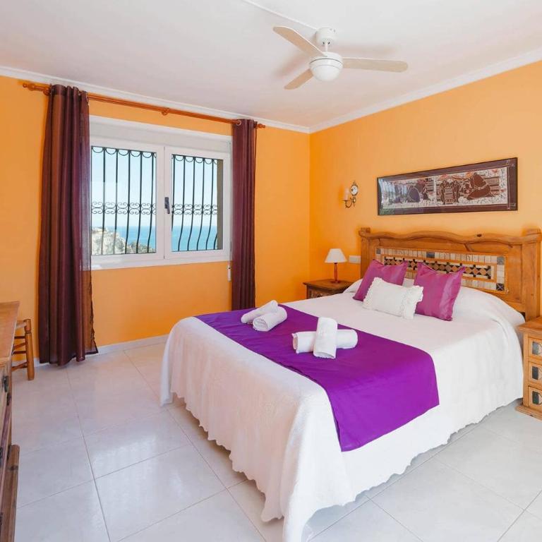 Villa La Marina by Villa Plus - Villa - 6