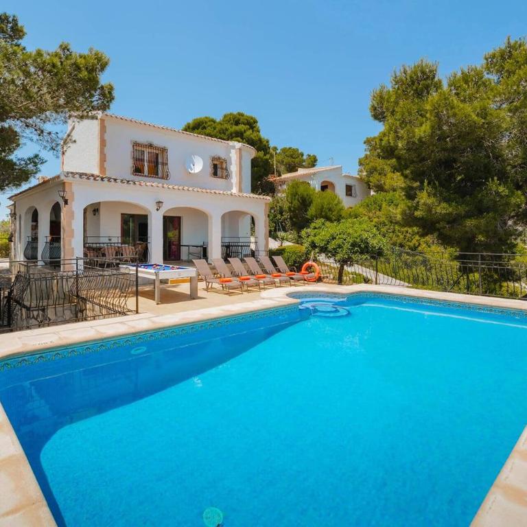 Villa La Marina by Villa Plus - Villa - 5