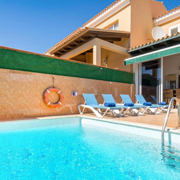 Villa Florencia by Villa Plus - Villa - 10