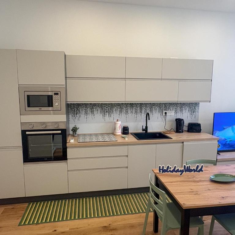 G-House by Holiday World - One-Bedroom Apartment - 2