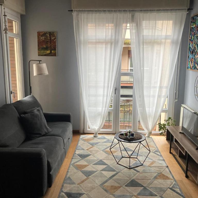 Apartment in Arona - Jerry's House - 100mt dal Lago - Appartamento con 1 Camera da Letto - 1