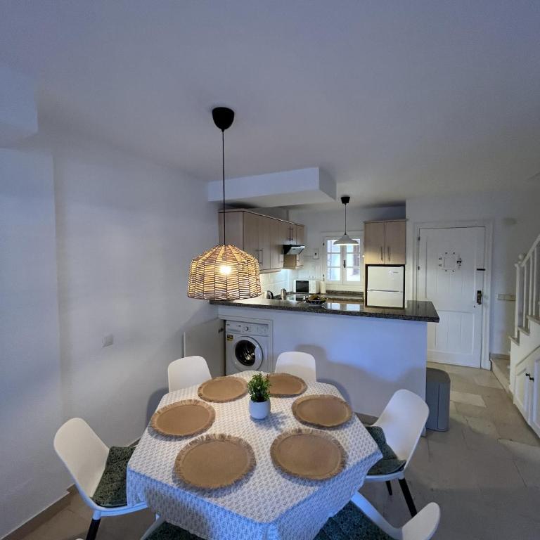 Estepona - Playa - Villa en urbanización privada cerca del mar Da5 - Apartamento - 5