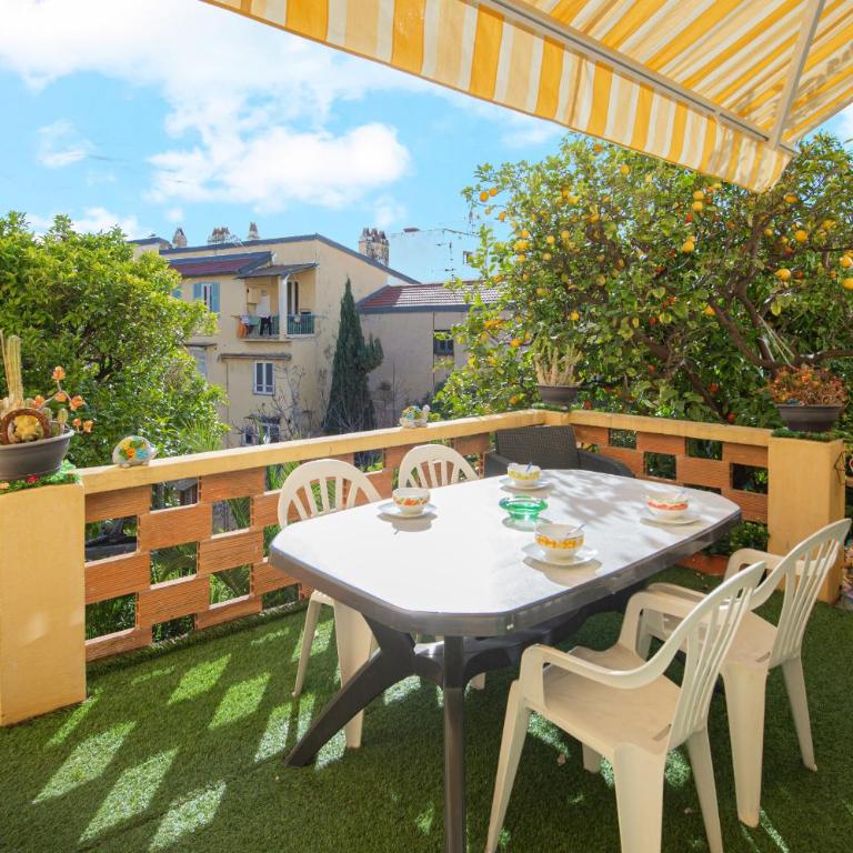 Élégant 4 pièces à deux pas de la rue piétonne - Three-Bedroom Apartment - 33