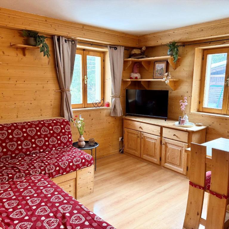 Dolomites Red Heart Lake View - Appartamento con Vista Lago - 1