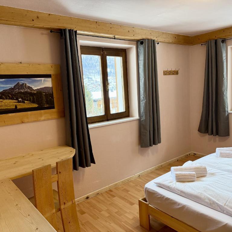 Dolomites Red Heart Lake View - Appartamento con Vista Lago - 23