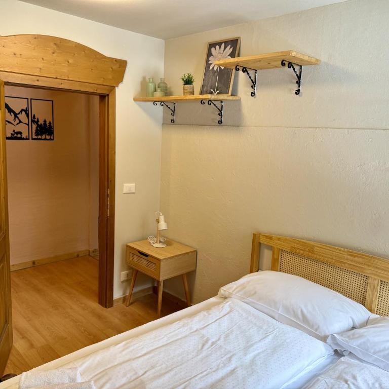 Dolomites Red Heart Lake View - Appartamento con Vista Lago - 25