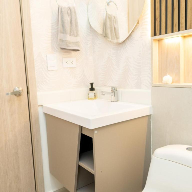 Elegante apartamento con vista al mar en cielo mar - Room #1586929701 - 33