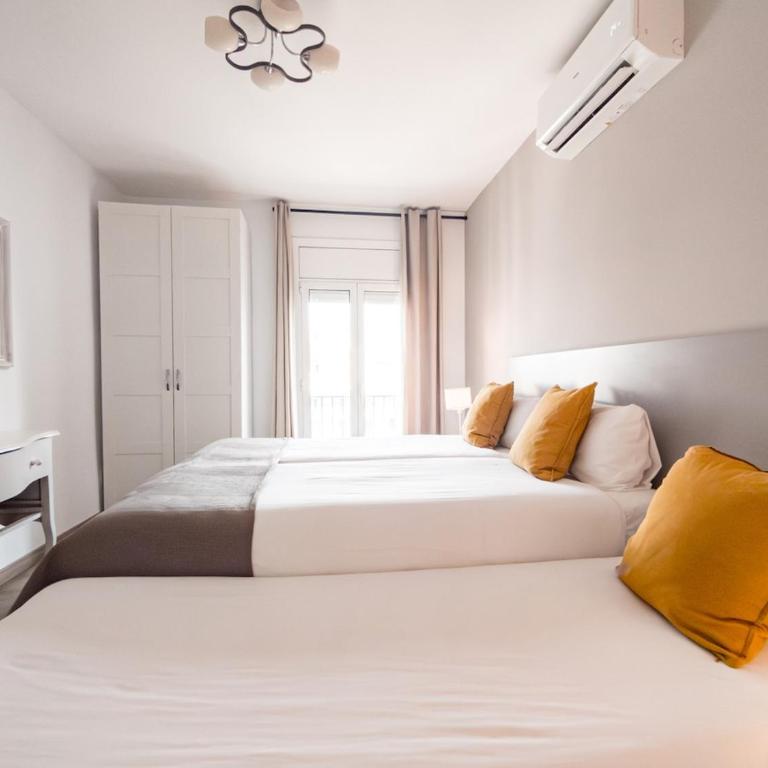 Canela Homes BARCELONA BALMES - Three-Bedroom Apartment - 10