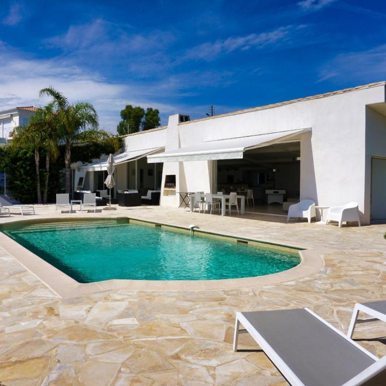 Ref JOA - Palmes d Or Properties - Villa - Vue sur Mer - 2