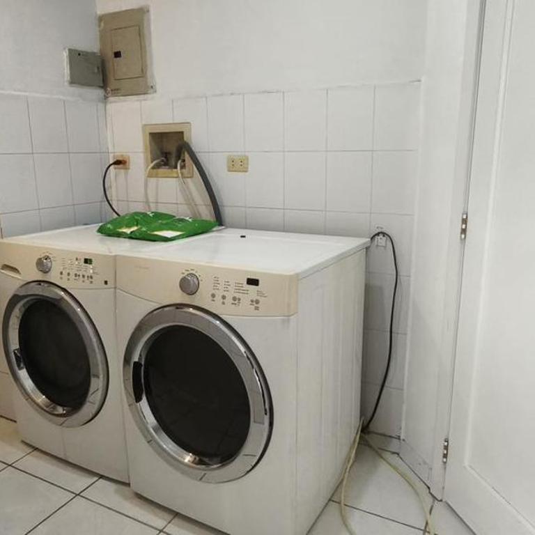 Ubicación privilegiada frente al parque de la madre cerca de todo - Apartamento de 1 dormitorio - 10