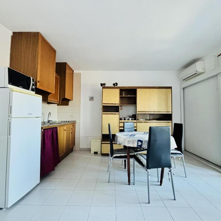 Apartamento céntrico cerca de la playa, comercios y Ciudadela con A/A y terraza. - ES-258-25 - Apartment - 7