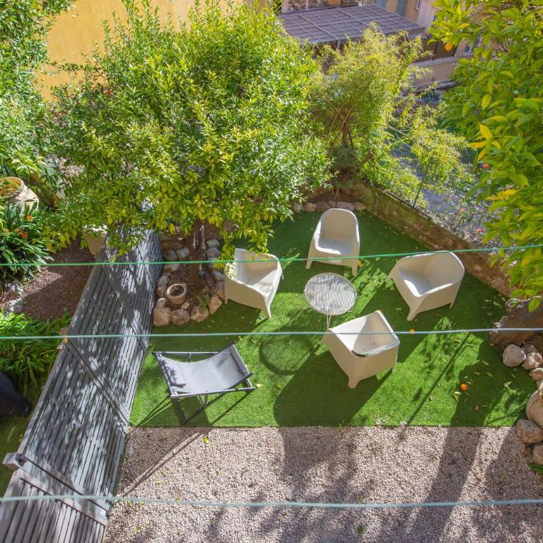 Élégant 4 pièces à deux pas de la rue piétonne - Three-Bedroom Apartment - 35