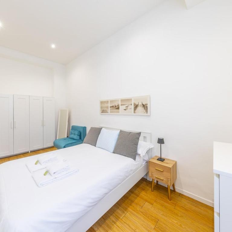 City Stay Bright and elegant apartment with WiFi - Deluxe One-Bedroom Apartment - 5