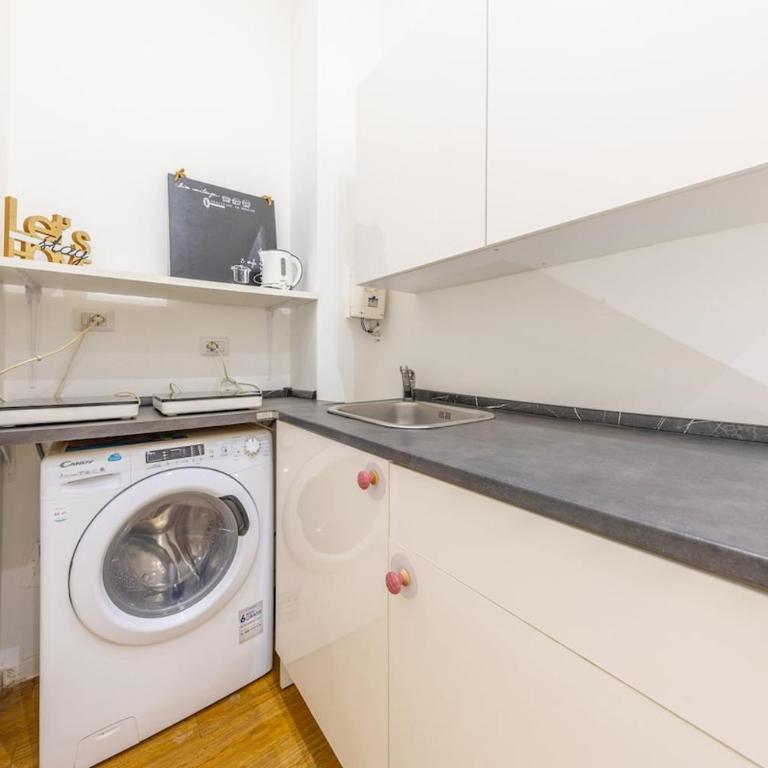 City Stay Bright and elegant apartment with WiFi - Deluxe One-Bedroom Apartment - 11