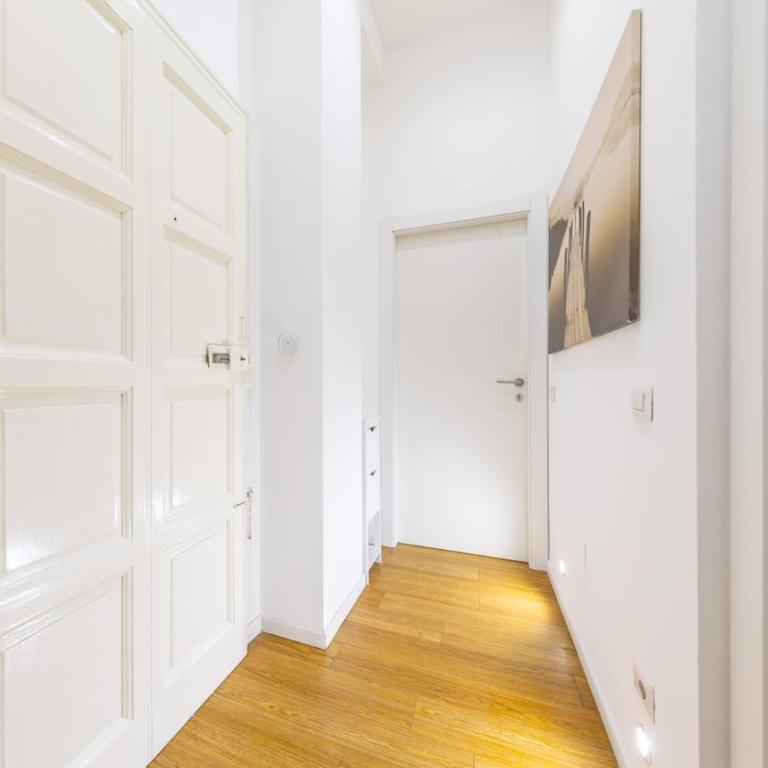 City Stay Bright and elegant apartment with WiFi - Deluxe One-Bedroom Apartment - 20