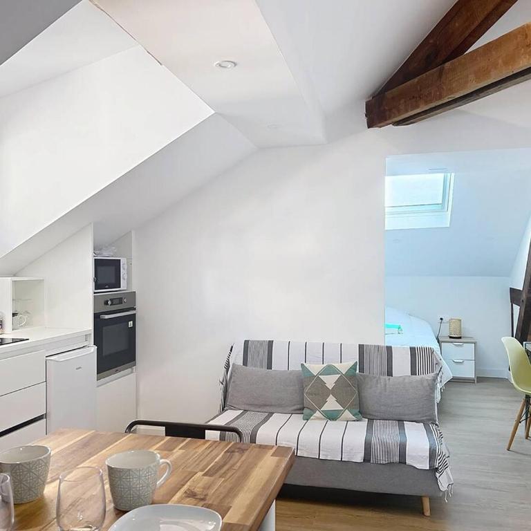 Petit Cocon sous les toits au centre de Biarritz - Appartement 1 Chambre - 1