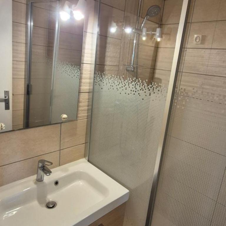 Port Dauphin 92, Studio mezzanine climatisé, vue Centre Port - Apartment with Sea View - 14