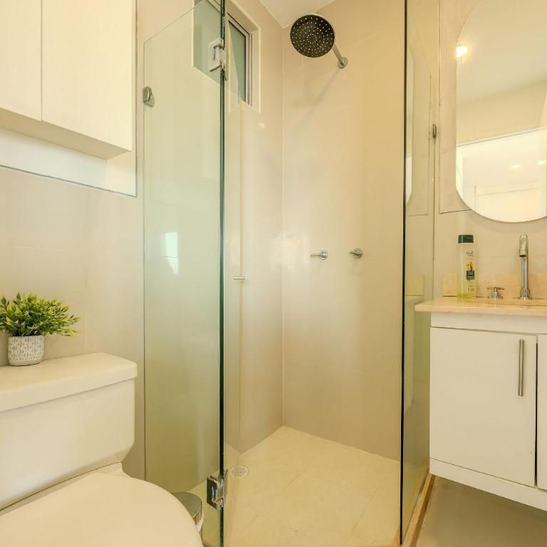 Oceanfront condominium with direct access to the beach. - One-Bedroom Apartment with Lake View - 22