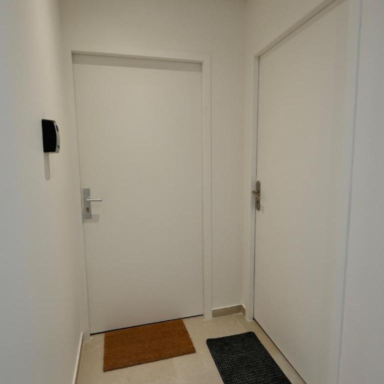 Berthelot Design au pied du tram et proche métro - Appartement 1 Chambre - 34