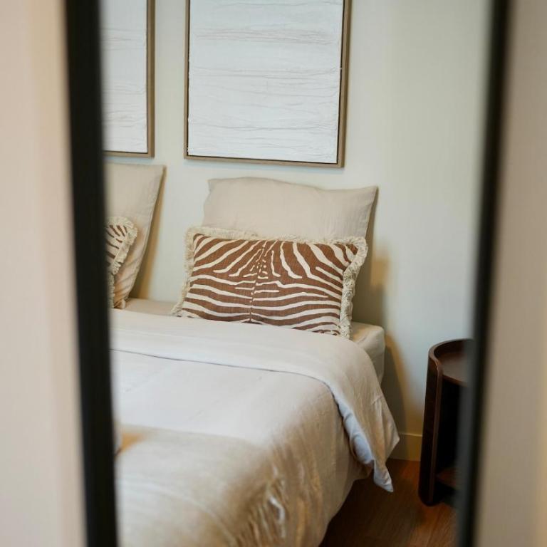 Berthelot Design au pied du tram et proche métro - Appartement 1 Chambre - 24