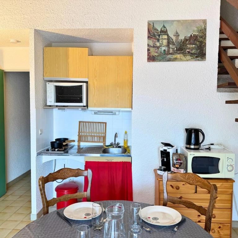 Duplex 6 personnes à 2 min de la mer avec parking - Apartment mit 2 Schlafzimmern und Terrasse - 31