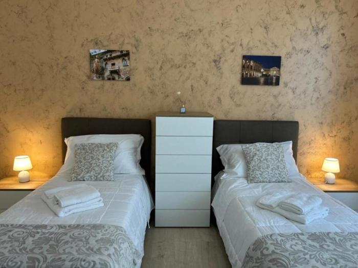 Le Perle Verona - Appartamento con 2 Camere da Letto e Balcone - 44