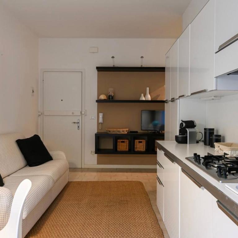 Villa Oliva 8 - Carraro Immobiliare - Family Apartments - Appartamento con 2 Camere da Letto - 3