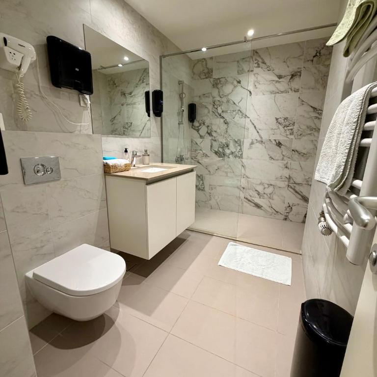 The Gates Apartments Belgrade Waterfront - Two-Bedroom Apartment - 23