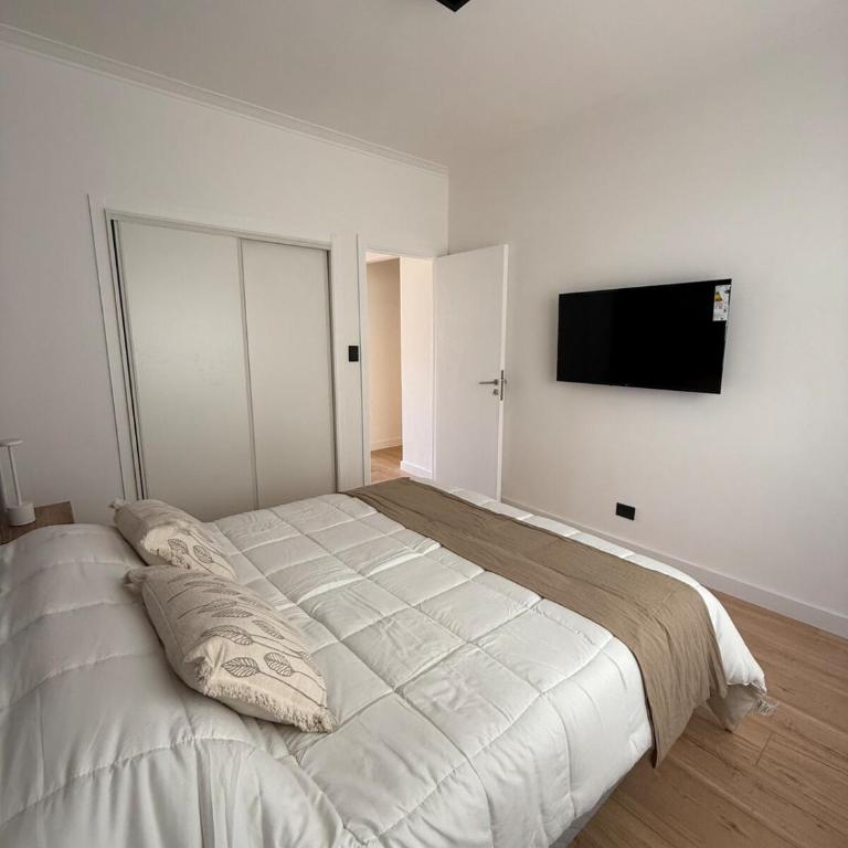 Vista al Mar y Plaza Colon - Departamento Nuevo - Room #1586964301 - 4