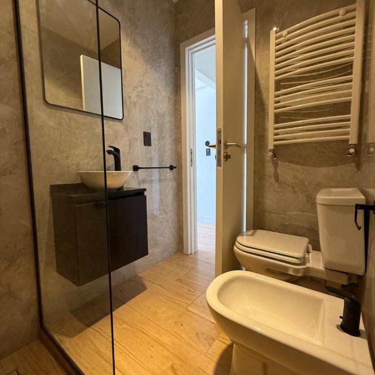 Vista al Mar y Plaza Colon - Departamento Nuevo - Room #1586964301 - 9