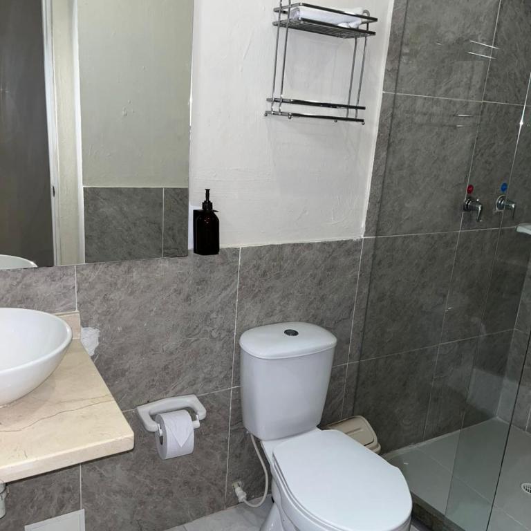 Casa Badillo 4 3br CRAZY ROOFTOP oldcity jacuzzi AC hottub wifi - Three-Bedroom Apartment - 15
