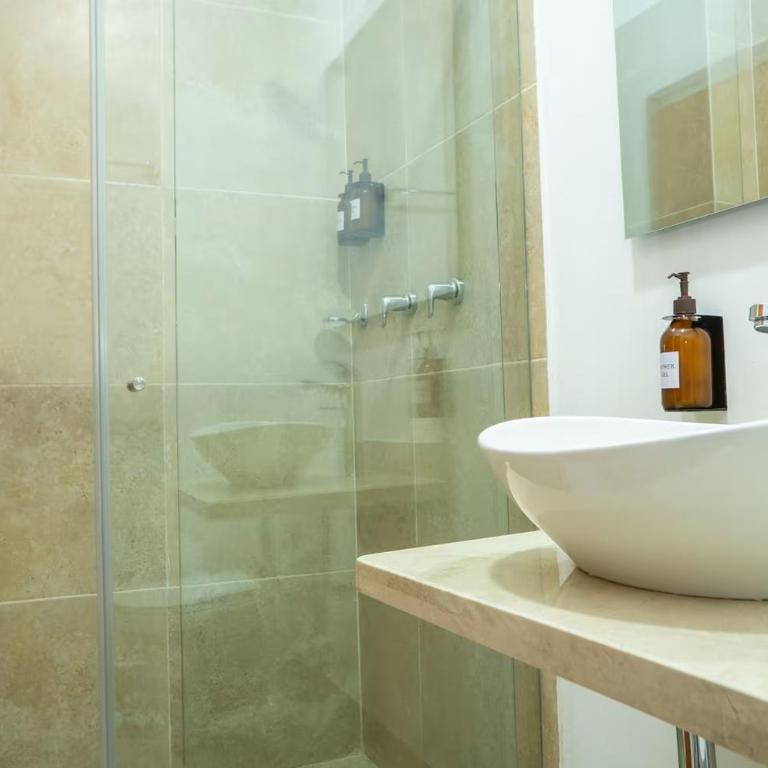 Casa Badillo 4 3br CRAZY ROOFTOP oldcity jacuzzi AC hottub wifi - Three-Bedroom Apartment - 14