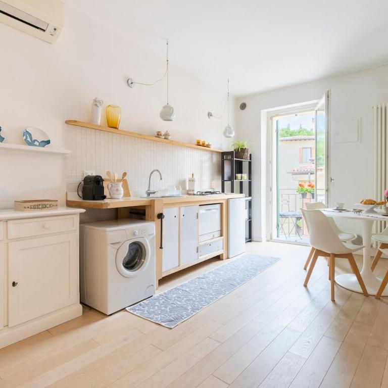 Accogliente Nido nel Cuore di Verona - Appartamento con 1 Camera da Letto - 2